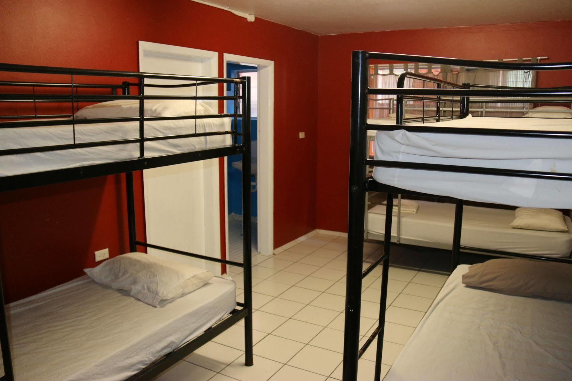 Hostel Cairns Waterfront Backpackers Zewnętrze zdjęcie